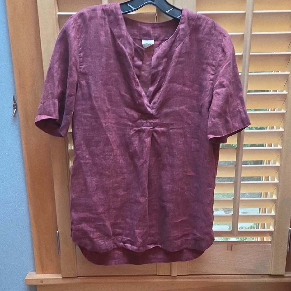 Chic Burgundy Blouse for Women